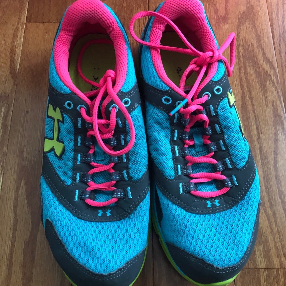 Under Armour women’s sneakers